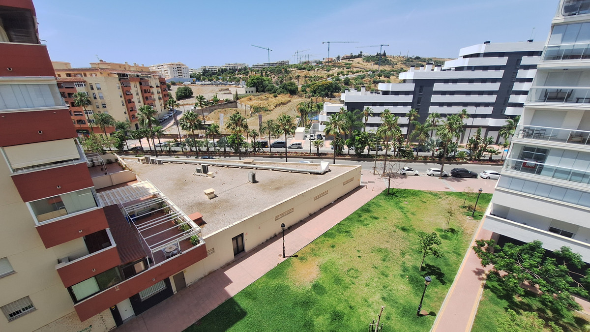 3 Bed Apartment for sale in Estepona Costa Del Sol, Málaga, Spain