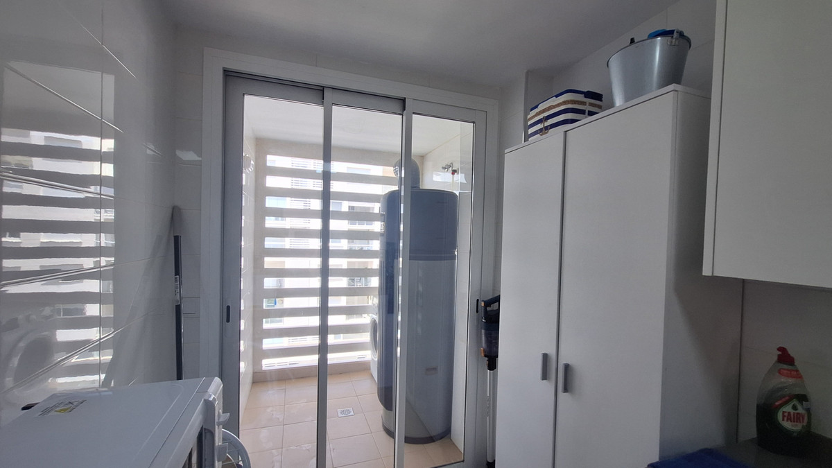 3 Bed Apartment for sale in Estepona Costa Del Sol, Málaga, Spain