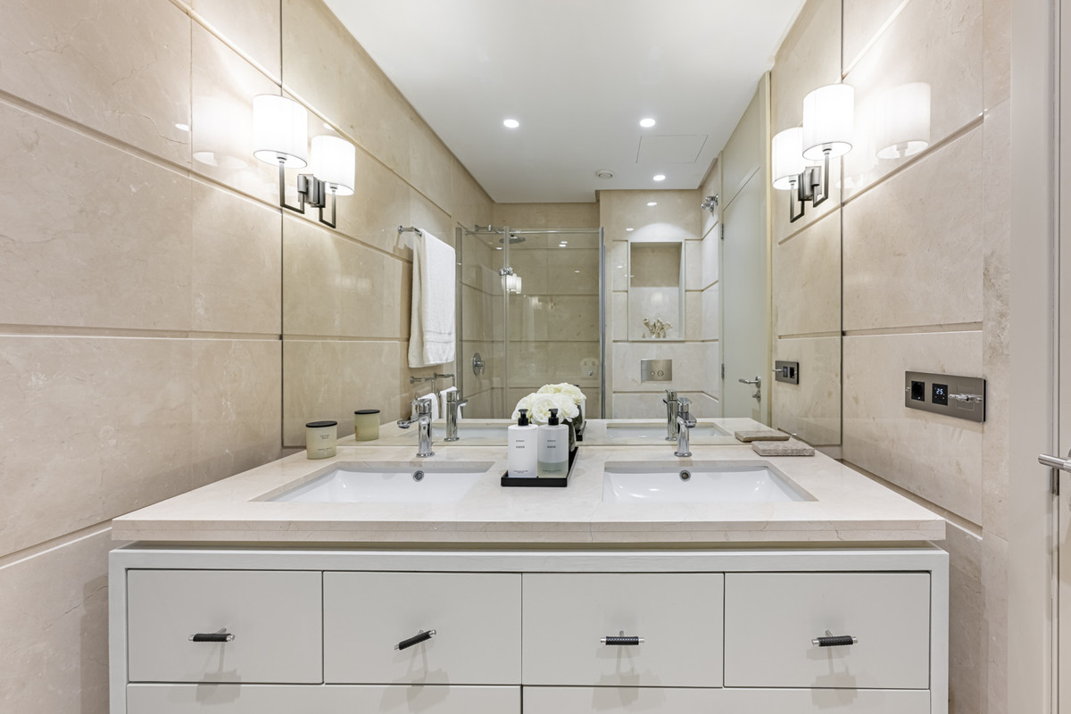 3 Bed Apartment for sale in La Quinta Costa Del Sol, Málaga, Spain