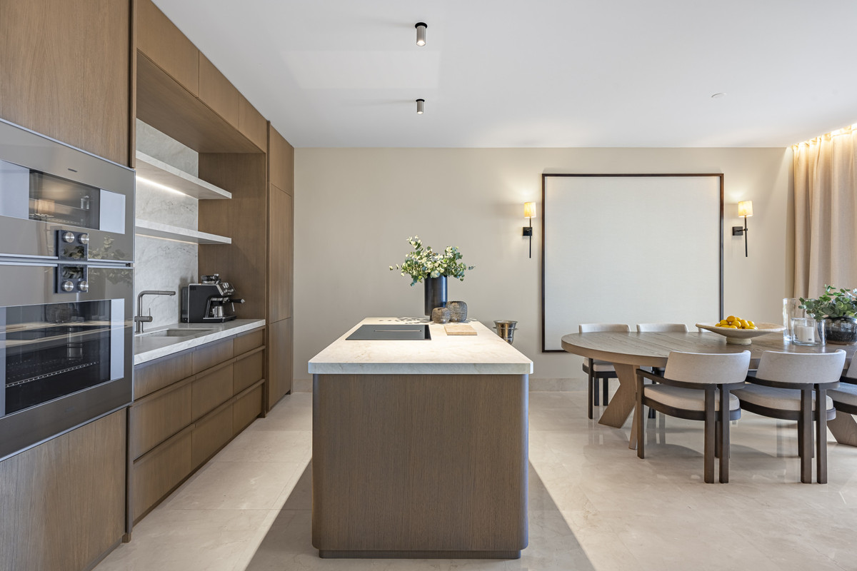 3 Bed Apartment for sale in La Quinta Costa Del Sol, Málaga, Spain