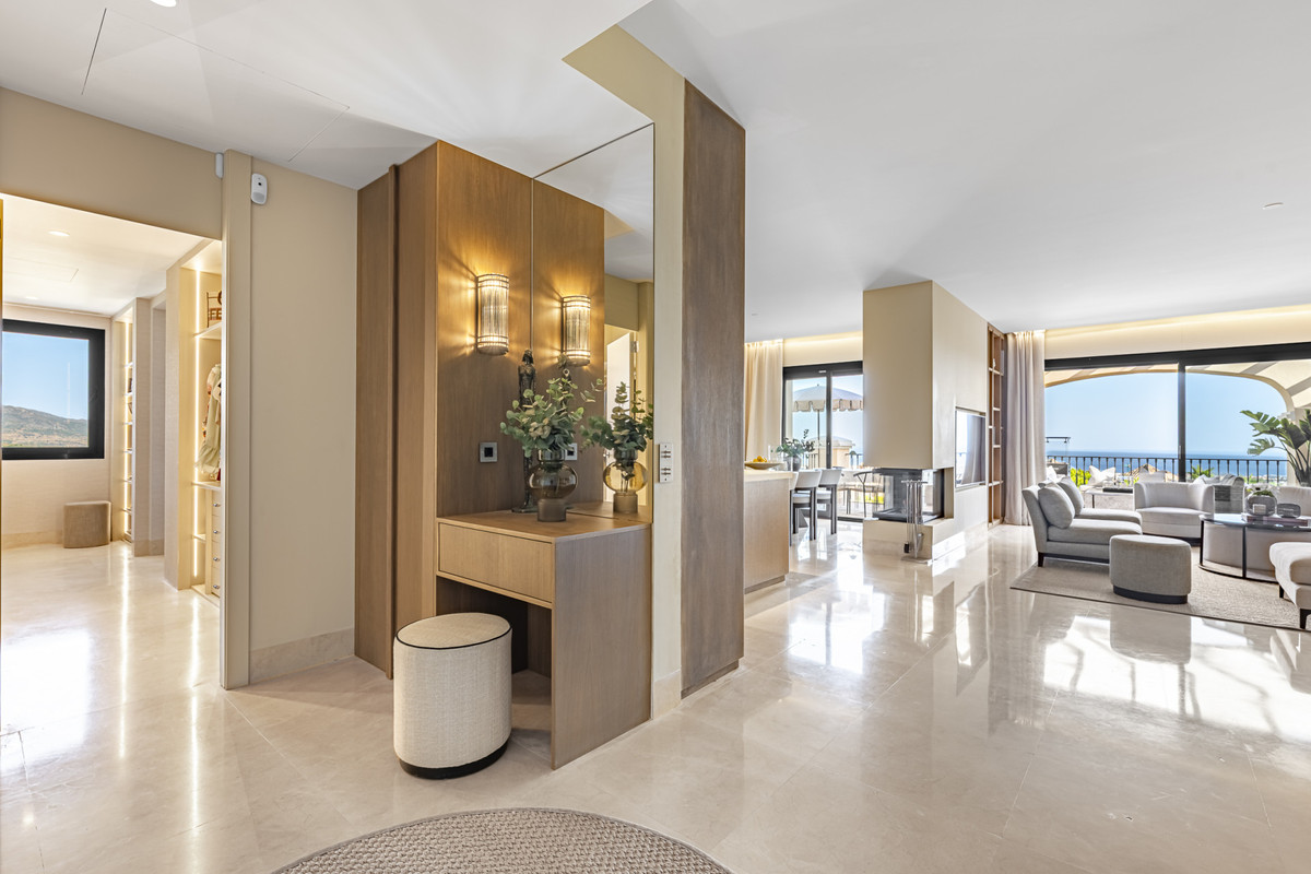 3 Bed Apartment for sale in La Quinta Costa Del Sol, Málaga, Spain