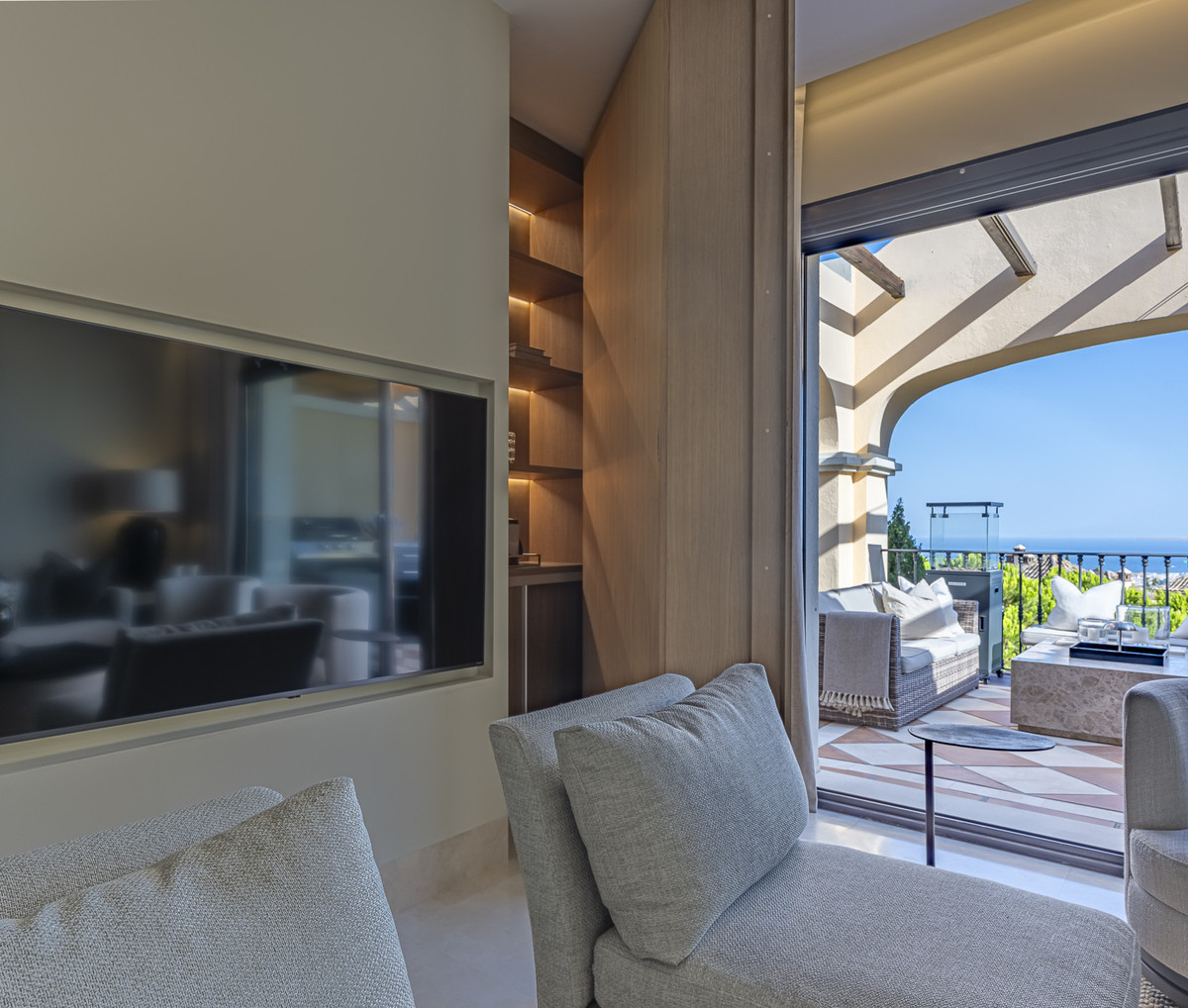 3 Bed Apartment for sale in La Quinta Costa Del Sol, Málaga, Spain