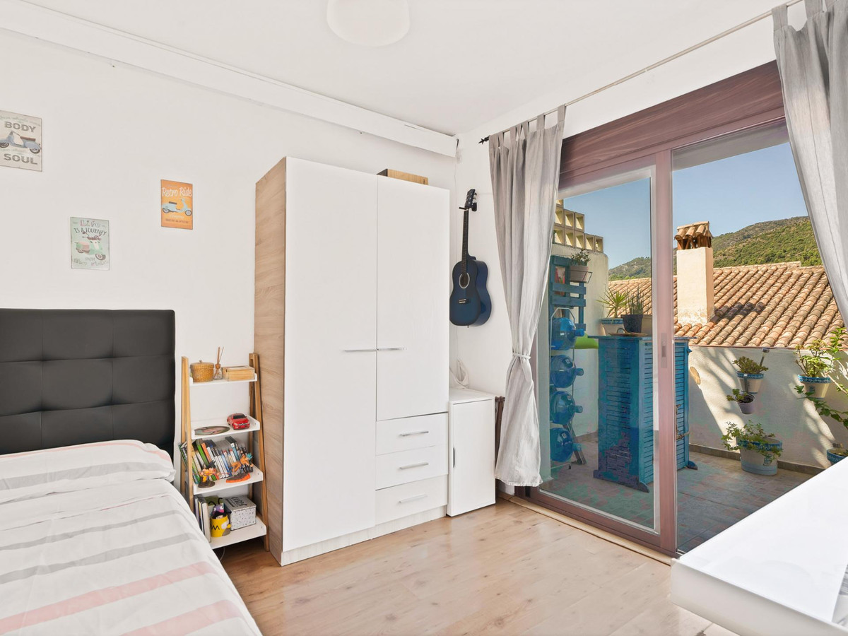 6 Bed Commercial unit for sale in Ojén Costa Del Sol, Málaga, Spain