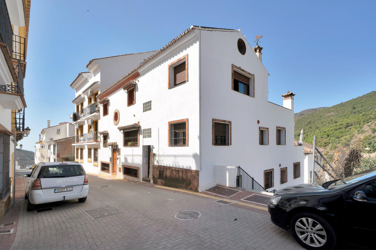 6 Bed Commercial unit for sale in Ojén Costa Del Sol, Málaga, Spain