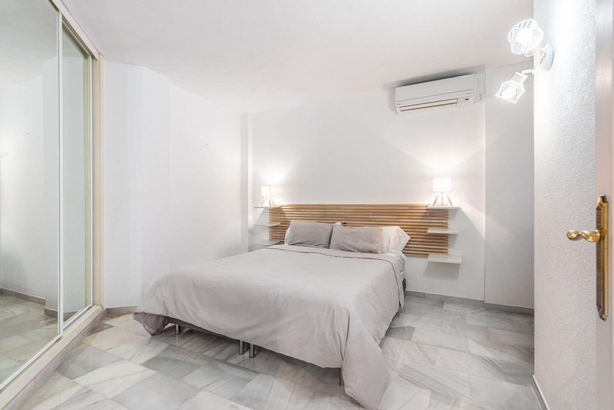 2 Bed Apartment for sale in Calahonda Costa Del Sol, Málaga, Spain