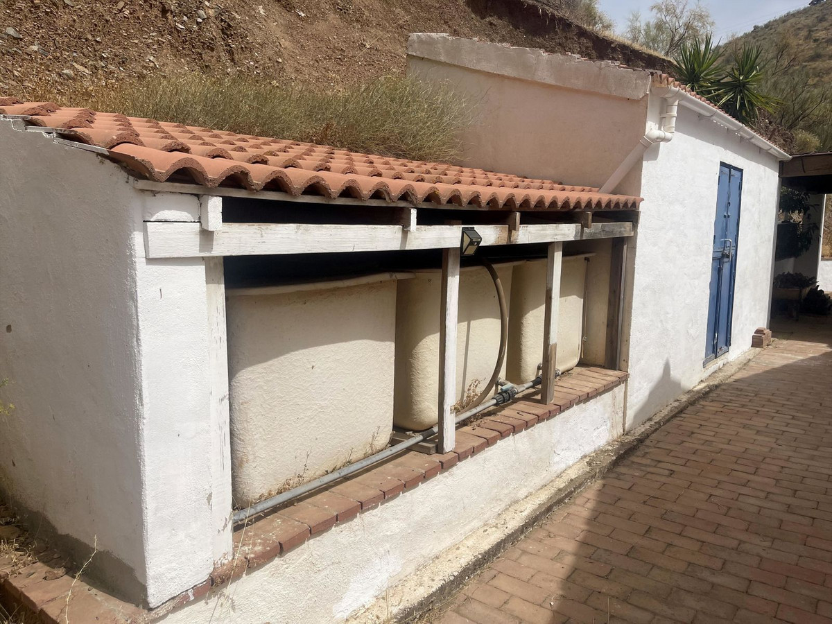 3 Bed Townhouse for sale in Alora Costa Del Sol, Málaga, Spain