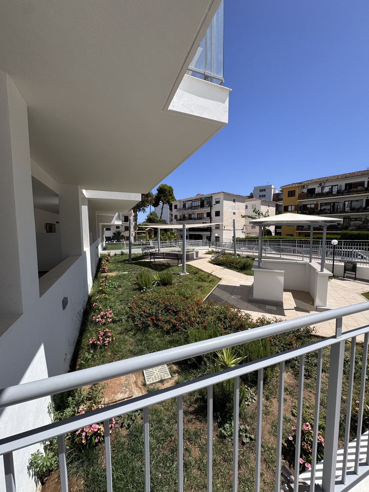 Se vende Apartamento Planta Media de 2 dormitorios en Costa Del Sol, Málaga, España