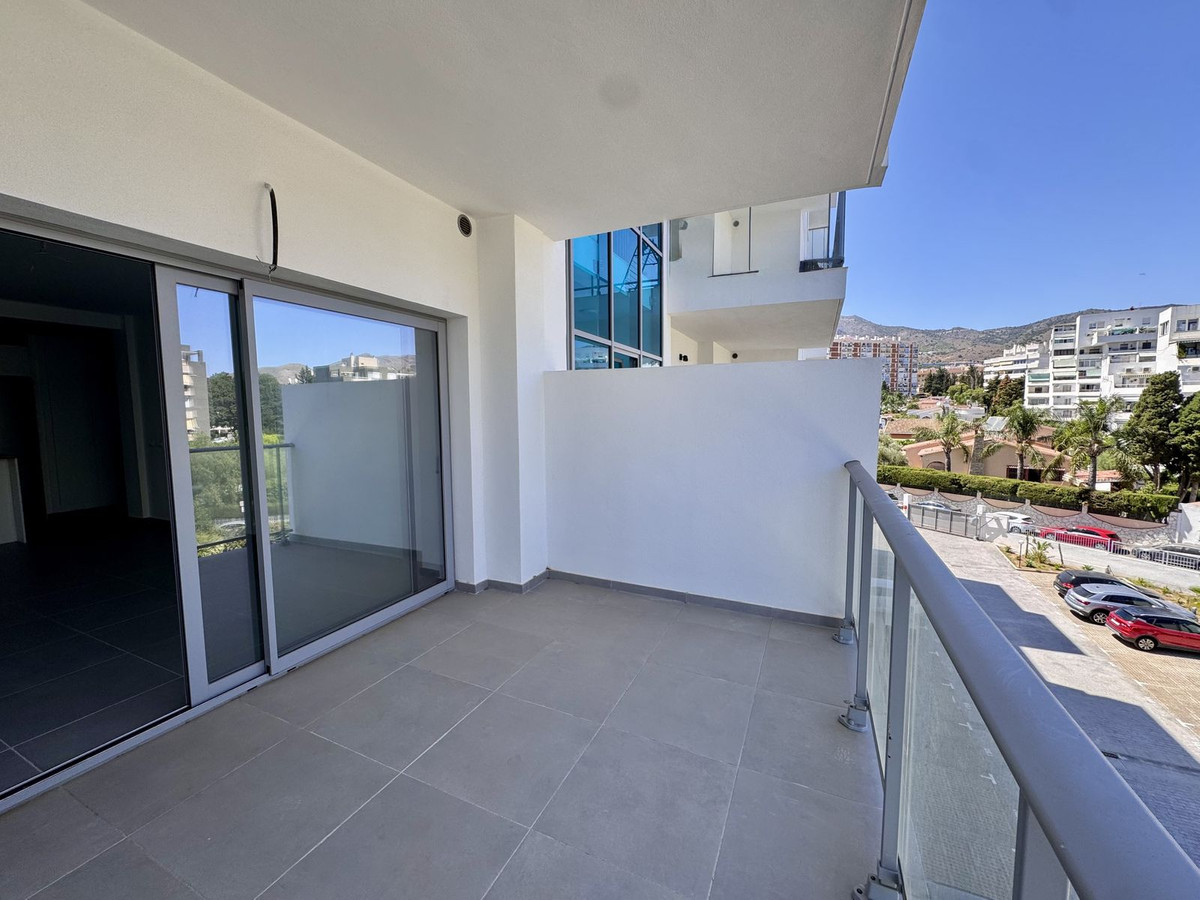 Se vende Apartamento Planta Media de 2 dormitorios en Costa Del Sol, Málaga, España