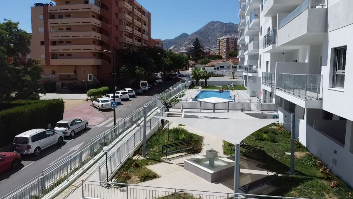 Se vende Apartamento Planta Media de 2 dormitorios en Costa Del Sol, Málaga, España