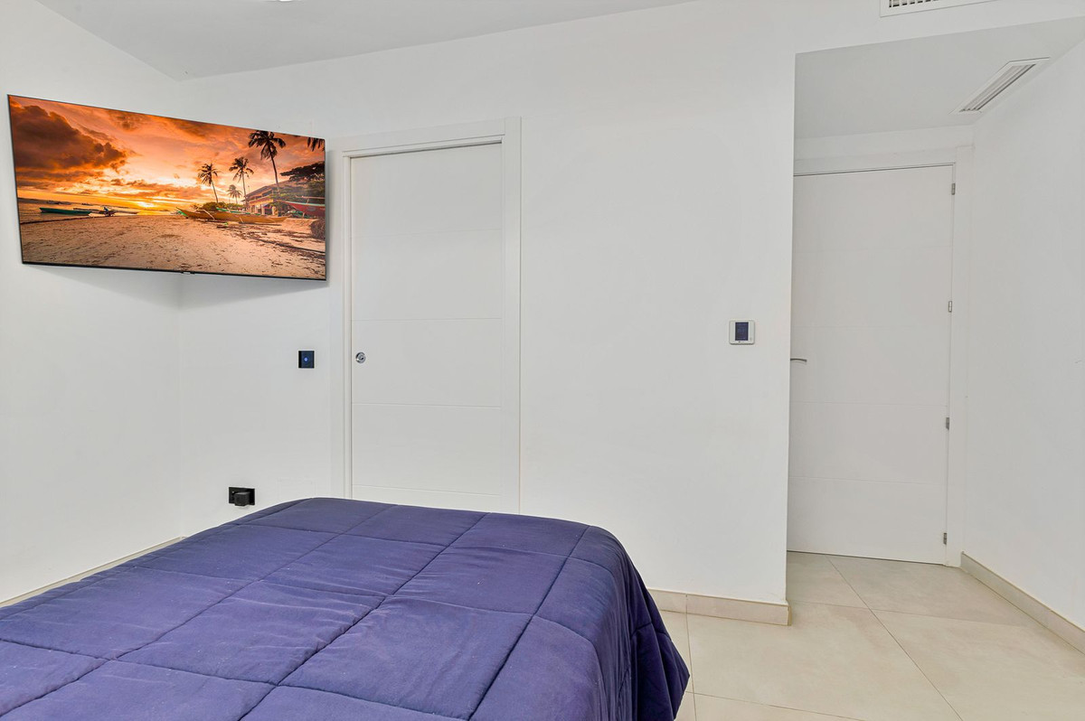 2 Bed Apartment for sale in Los Boliches Costa Del Sol, Málaga, Spain