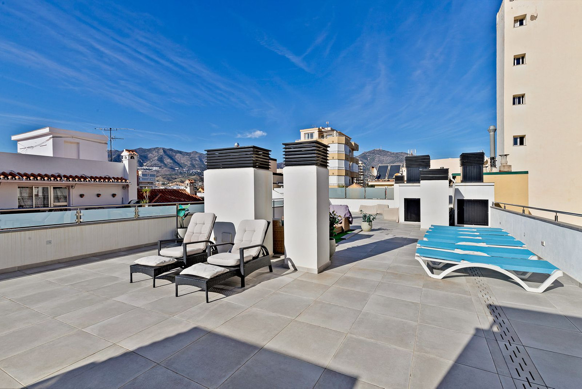 2 Bed Apartment for sale in Los Boliches Costa Del Sol, Málaga, Spain