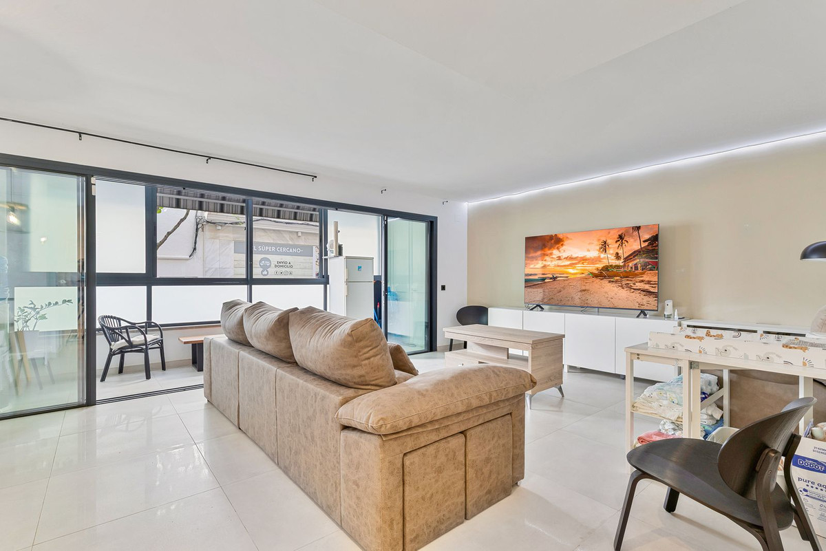 2 Bed Apartment for sale in Los Boliches Costa Del Sol, Málaga, Spain