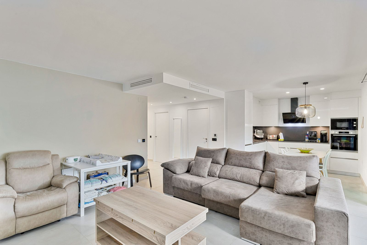 2 Bed Apartment for sale in Los Boliches Costa Del Sol, Málaga, Spain