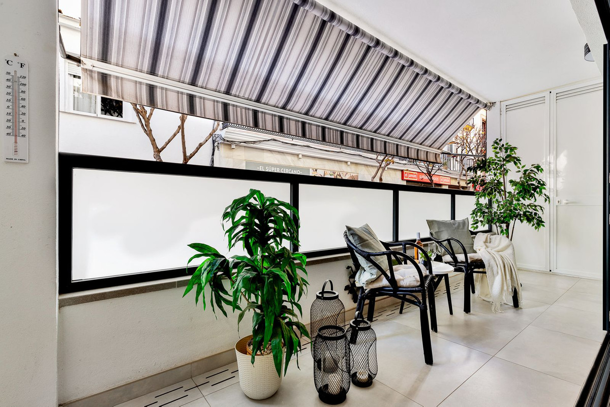2 Bed Apartment for sale in Los Boliches Costa Del Sol, Málaga, Spain