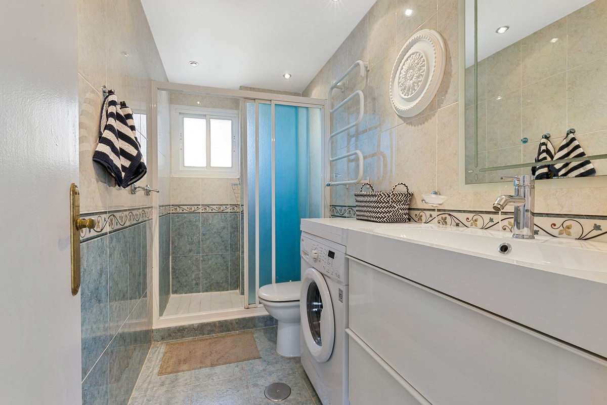 2 Bed Apartment for sale in Los Boliches Costa Del Sol, Málaga, Spain