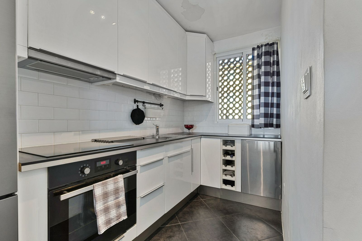 2 Bed Apartment for sale in Los Boliches Costa Del Sol, Málaga, Spain