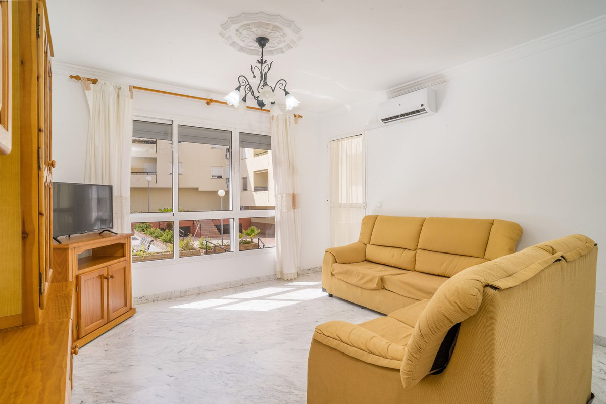 3 Bed Apartment for sale in Estepona Costa Del Sol, Málaga, Spain