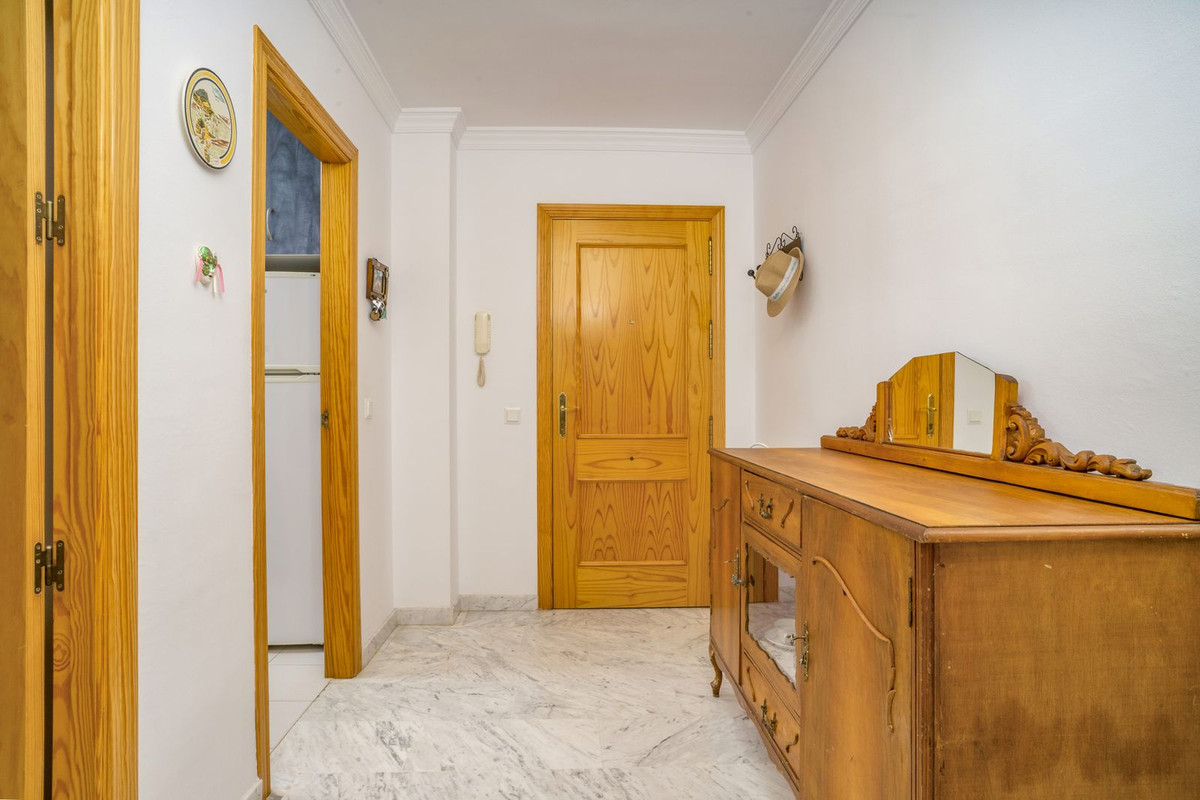 3 Bed Apartment for sale in Estepona Costa Del Sol, Málaga, Spain