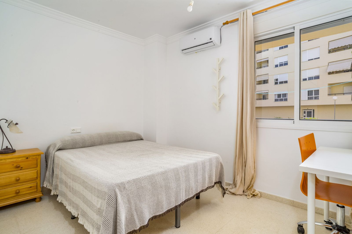 3 Bed Apartment for sale in Estepona Costa Del Sol, Málaga, Spain