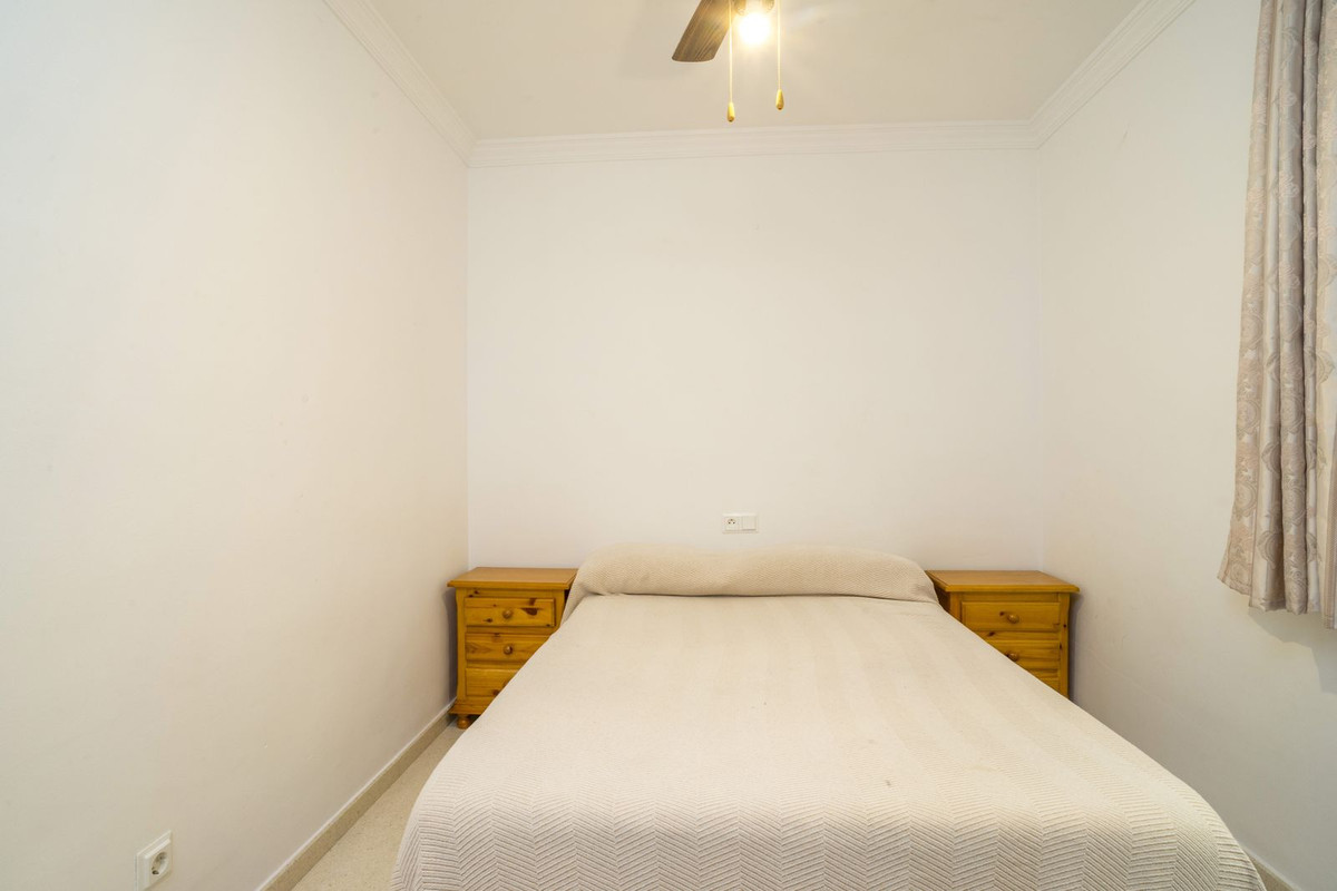 3 Bed Apartment for sale in Estepona Costa Del Sol, Málaga, Spain