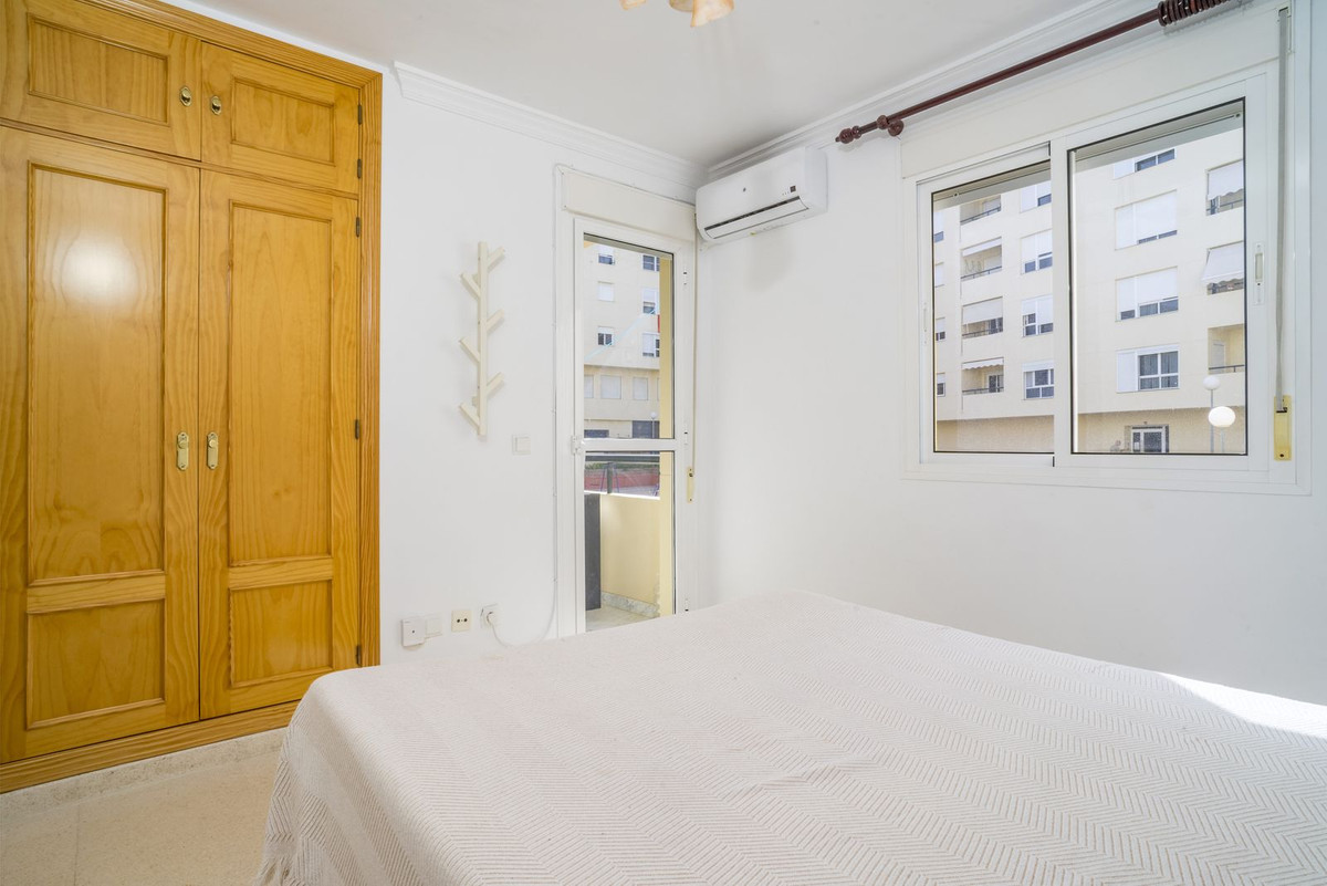 3 Bed Apartment for sale in Estepona Costa Del Sol, Málaga, Spain