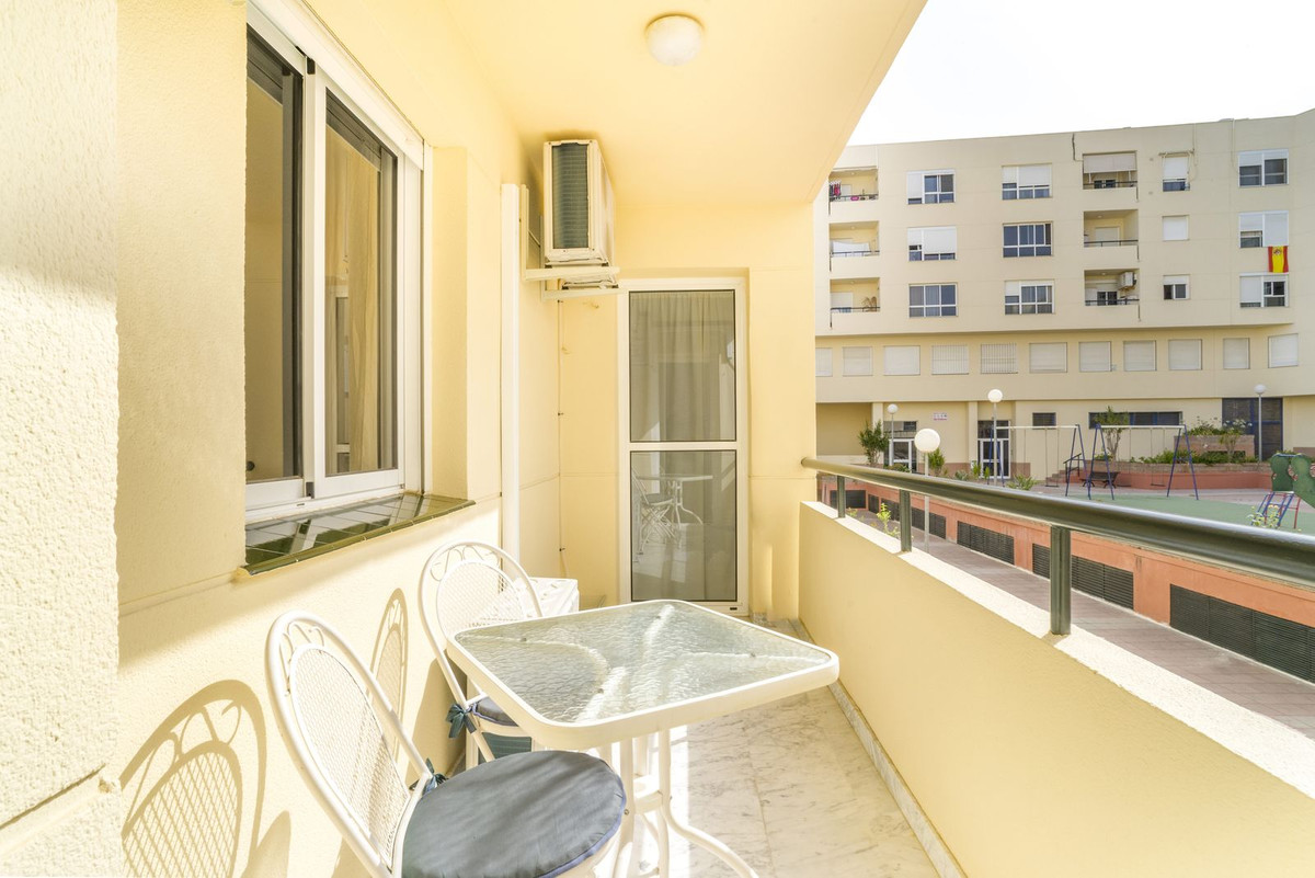 3 Bed Apartment for sale in Estepona Costa Del Sol, Málaga, Spain
