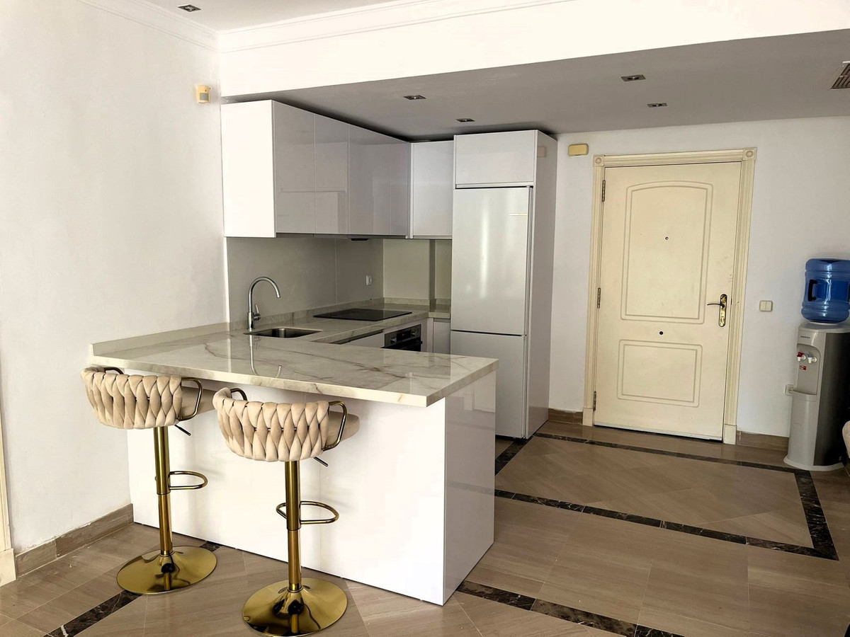 3 Bed Apartment for sale in Bahía De Marbella Costa Del Sol, Málaga, Spain