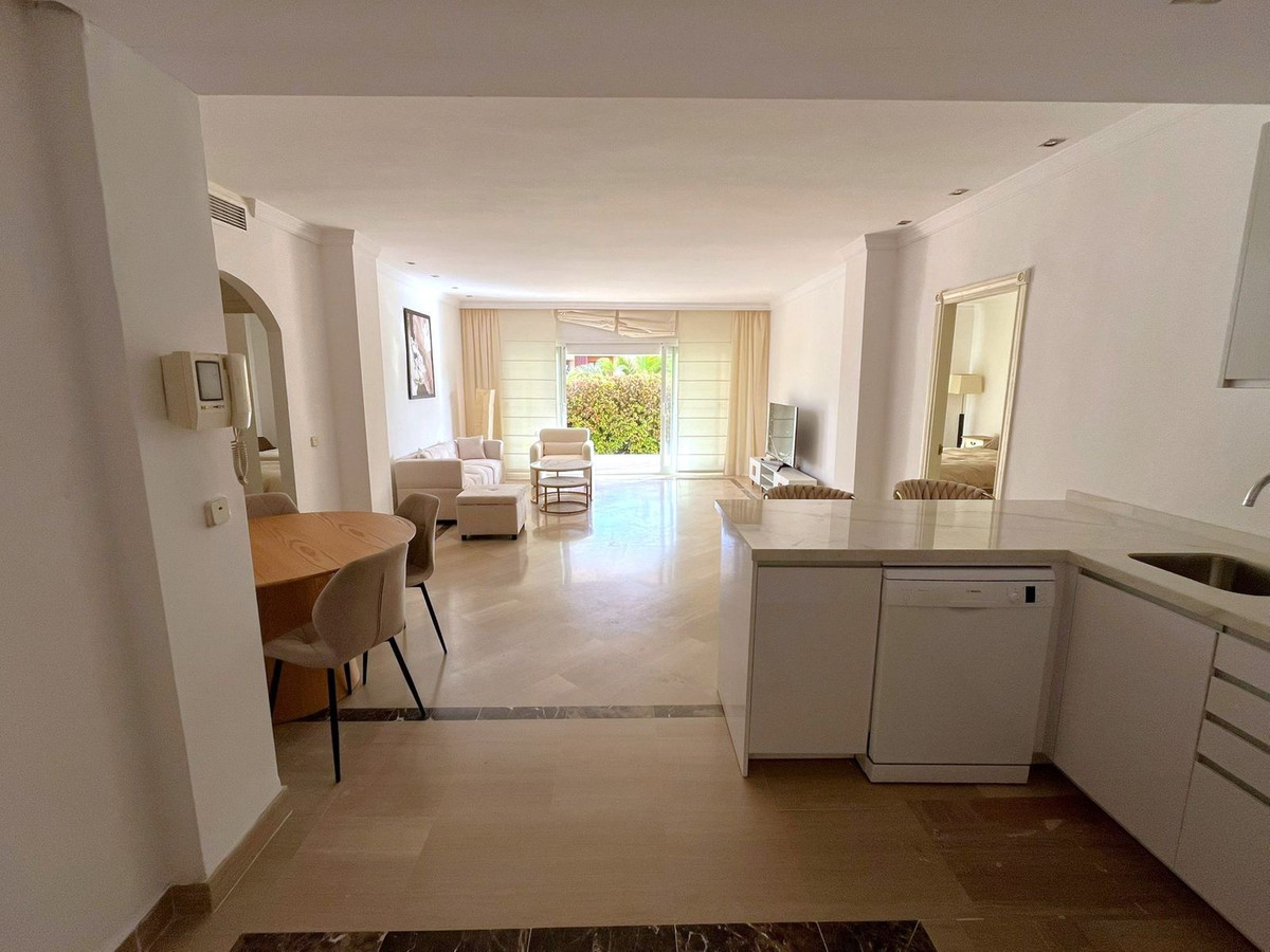 3 Bed Apartment for sale in Bahía De Marbella Costa Del Sol, Málaga, Spain