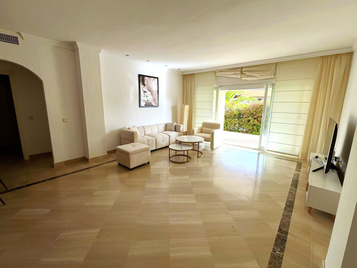 3 Bed Apartment for sale in Bahía De Marbella Costa Del Sol, Málaga, Spain