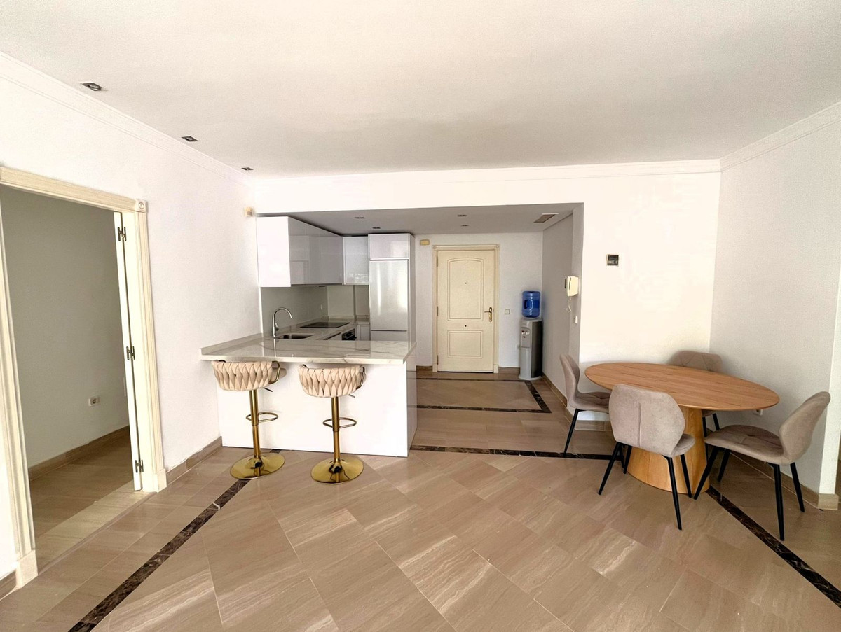 3 Bed Apartment for sale in Bahía De Marbella Costa Del Sol, Málaga, Spain