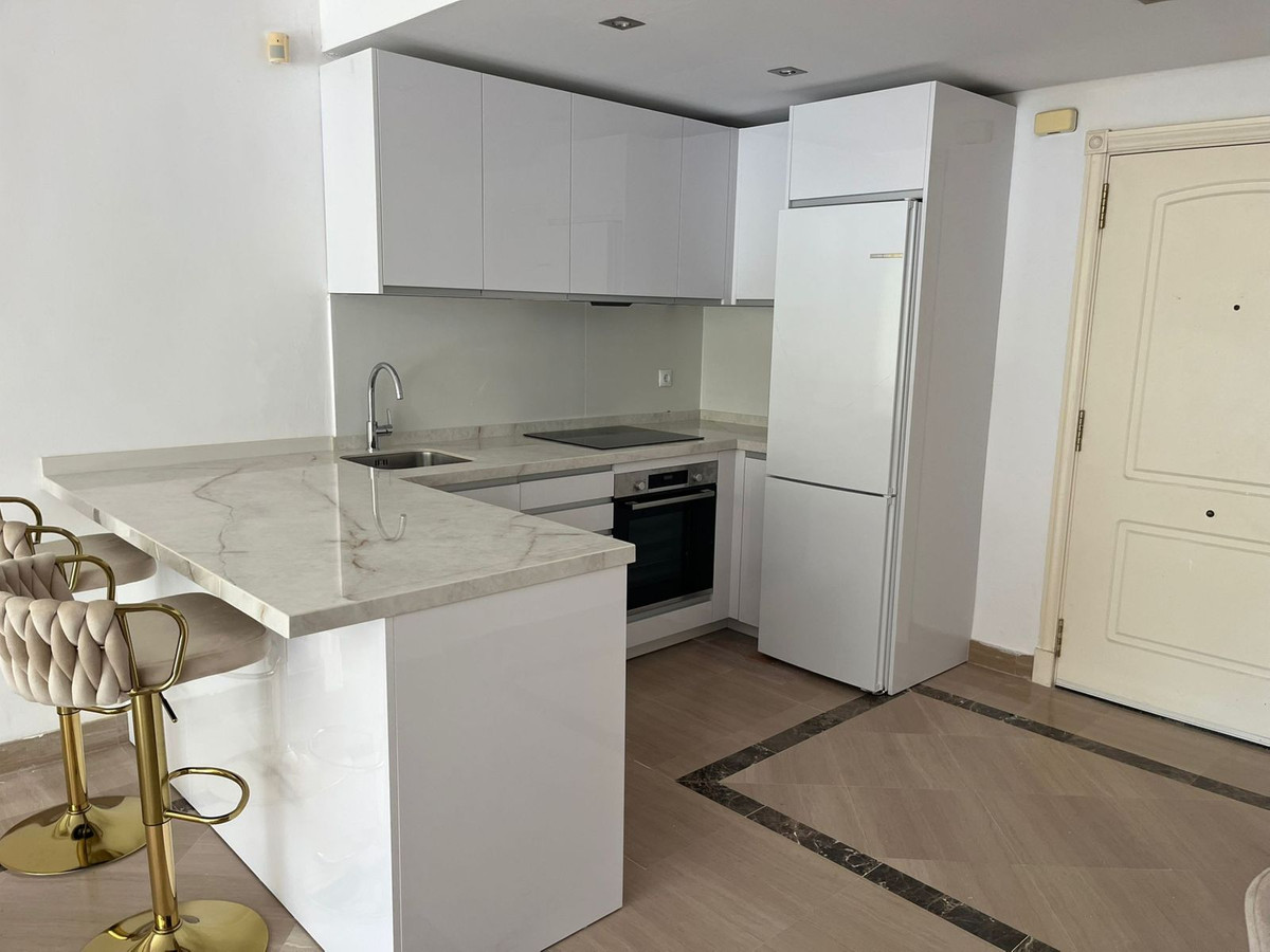 3 Bed Apartment for sale in Bahía De Marbella Costa Del Sol, Málaga, Spain
