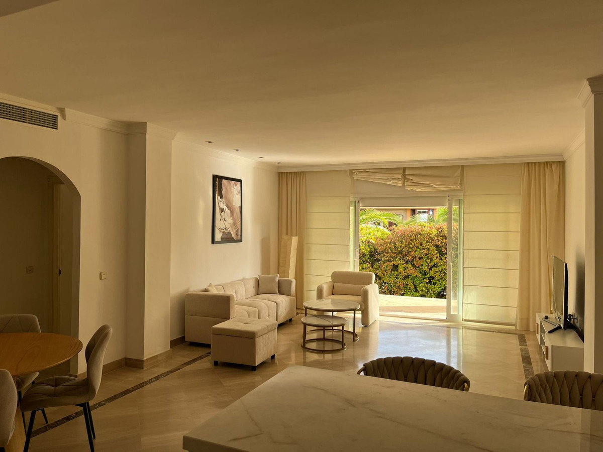 3 Bed Apartment for sale in Bahía De Marbella Costa Del Sol, Málaga, Spain