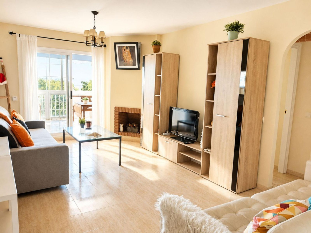 1 Bed Apartment for sale in Calahonda Costa Del Sol, Málaga, Spain