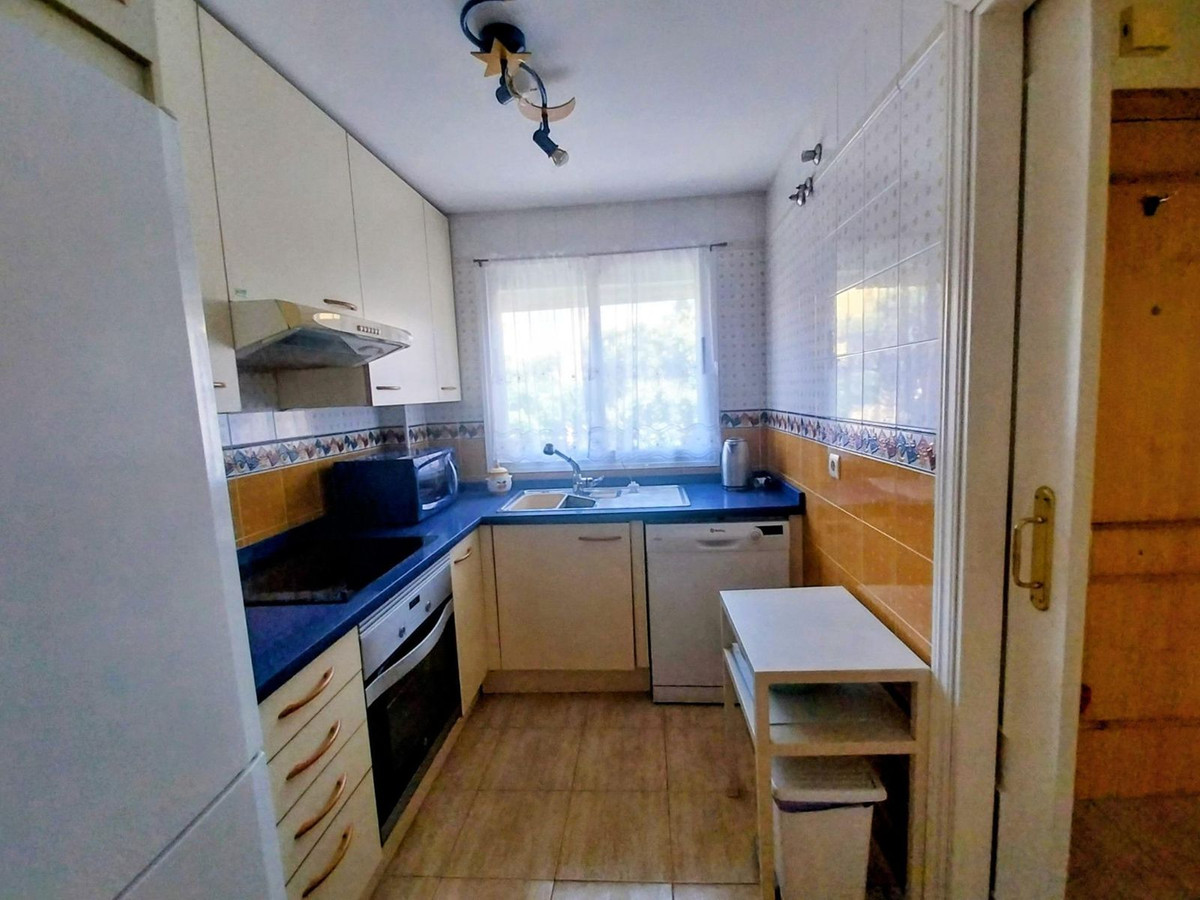 1 Bed Apartment for sale in Calahonda Costa Del Sol, Málaga, Spain