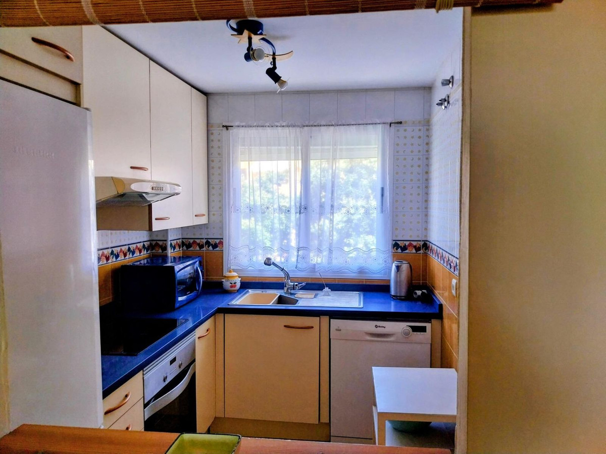 1 Bed Apartment for sale in Calahonda Costa Del Sol, Málaga, Spain