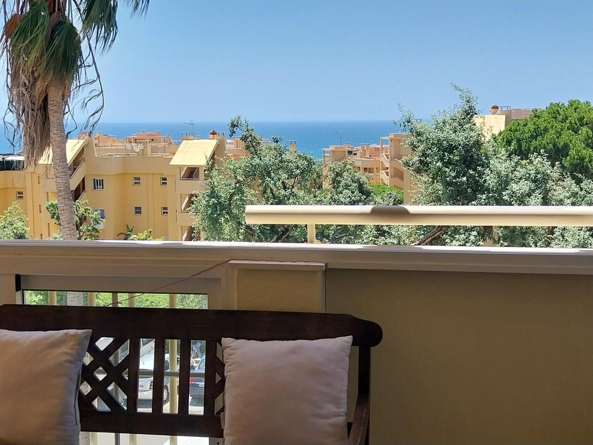 1 Bed Apartment for sale in Calahonda Costa Del Sol, Málaga, Spain