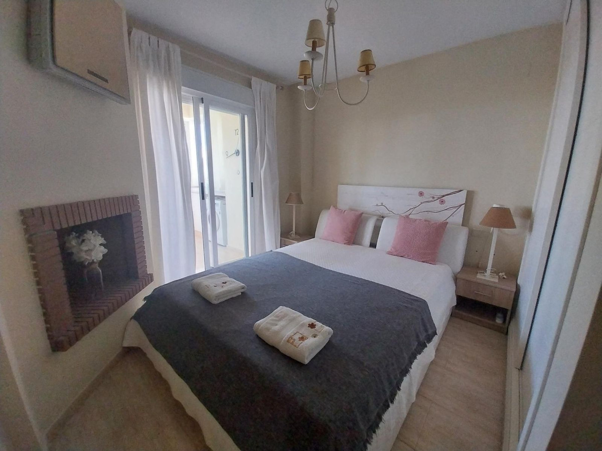 1 Bed Apartment for sale in Calahonda Costa Del Sol, Málaga, Spain