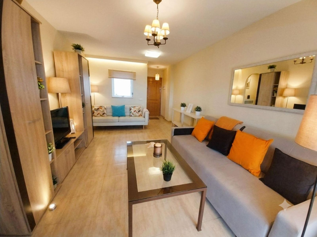 1 Bed Apartment for sale in Calahonda Costa Del Sol, Málaga, Spain