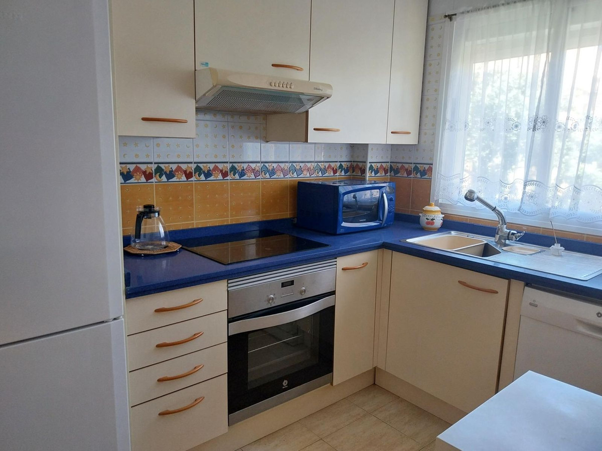 1 Bed Apartment for sale in Calahonda Costa Del Sol, Málaga, Spain