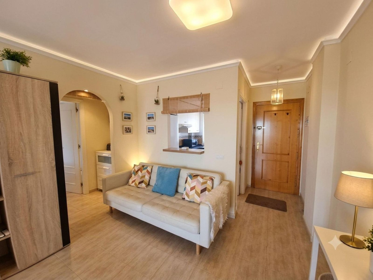 1 Bed Apartment for sale in Calahonda Costa Del Sol, Málaga, Spain