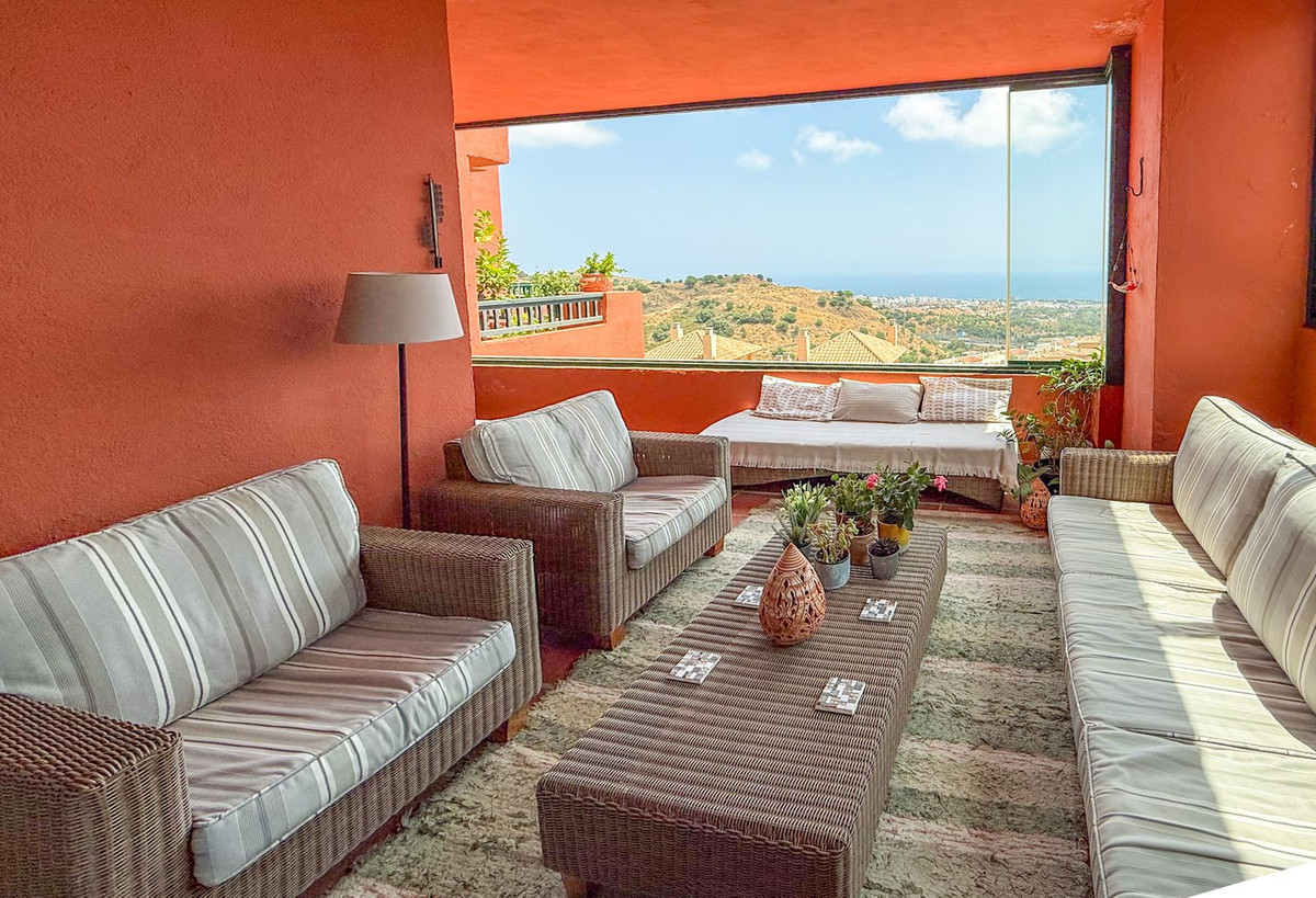 3 Bed Apartment for sale in Calahonda Costa Del Sol, Málaga, Spain