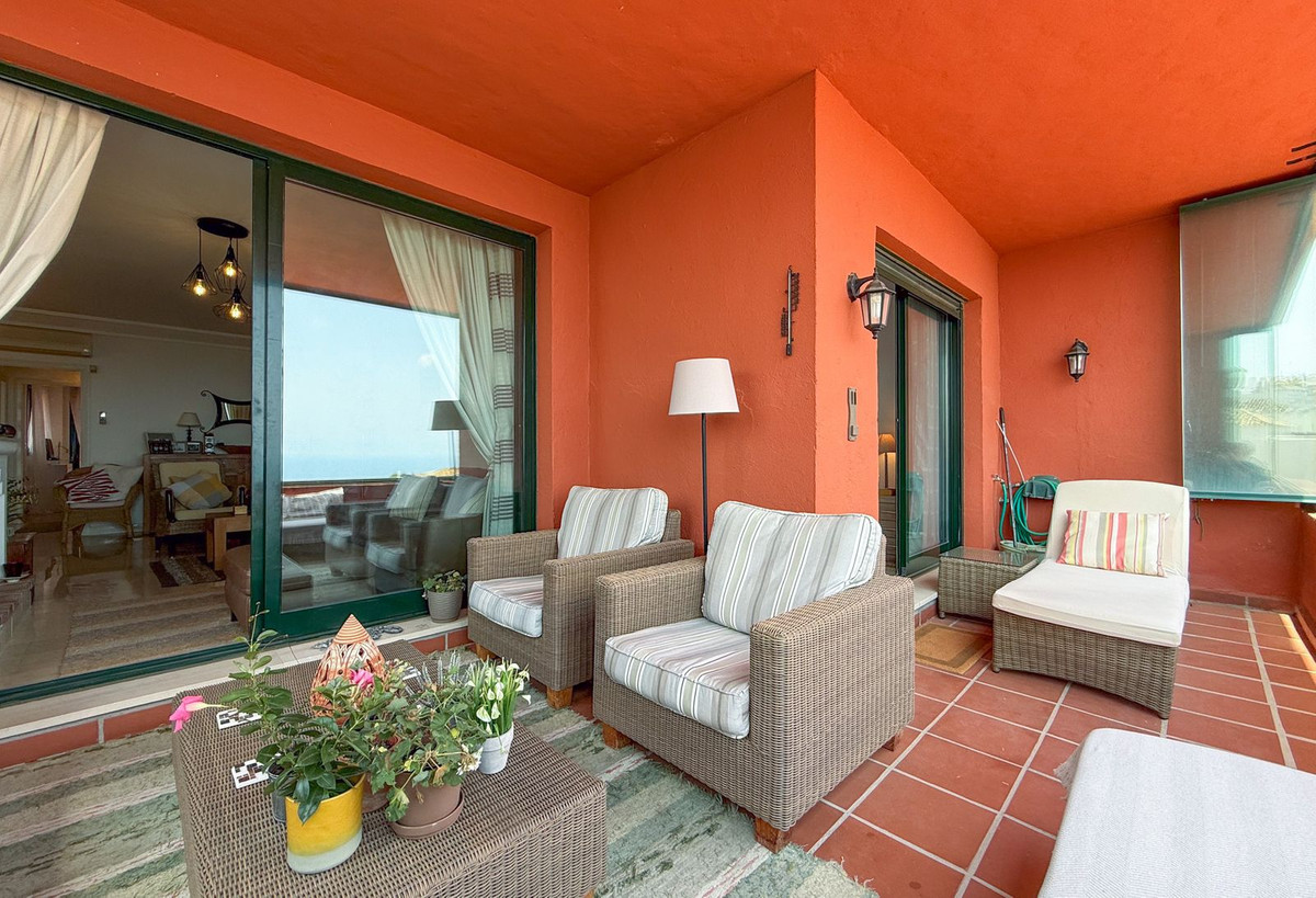 3 Bed Apartment for sale in Calahonda Costa Del Sol, Málaga, Spain