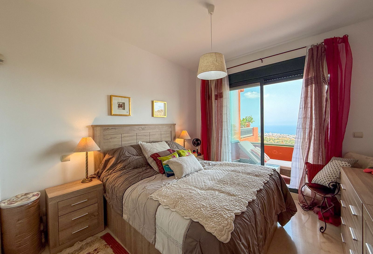3 Bed Apartment for sale in Calahonda Costa Del Sol, Málaga, Spain