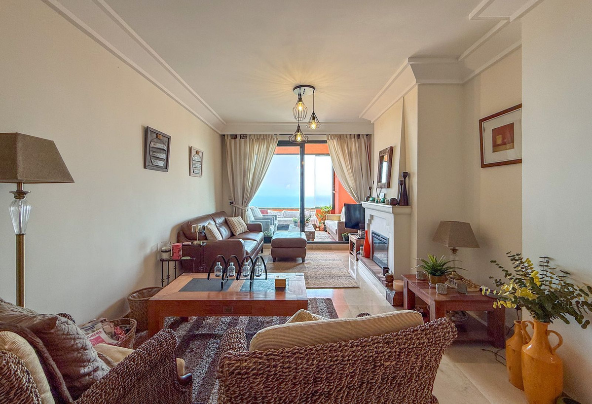3 Bed Apartment for sale in Calahonda Costa Del Sol, Málaga, Spain