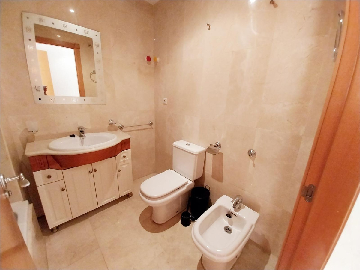 Se vende Apartamento Planta Baja de 2 dormitorios en Costa Del Sol, Málaga, España