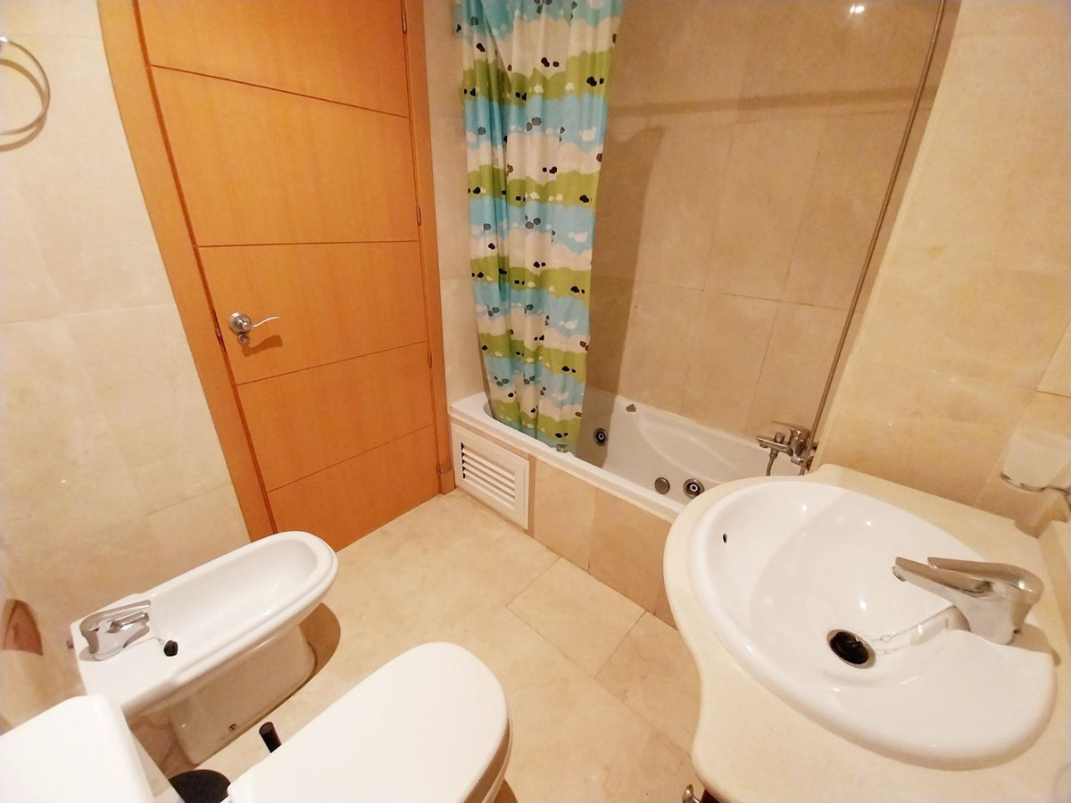 Se vende Apartamento Planta Baja de 2 dormitorios en Costa Del Sol, Málaga, España