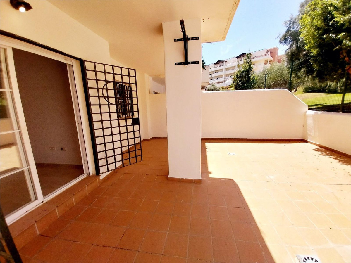 Se vende Apartamento Planta Baja de 2 dormitorios en Costa Del Sol, Málaga, España