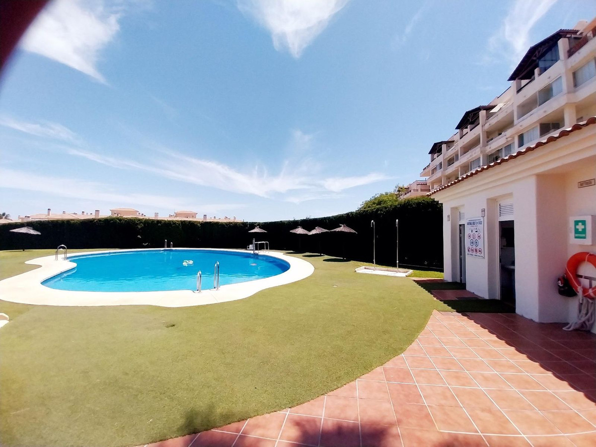 Se vende Apartamento Planta Baja de 2 dormitorios en Costa Del Sol, Málaga, España