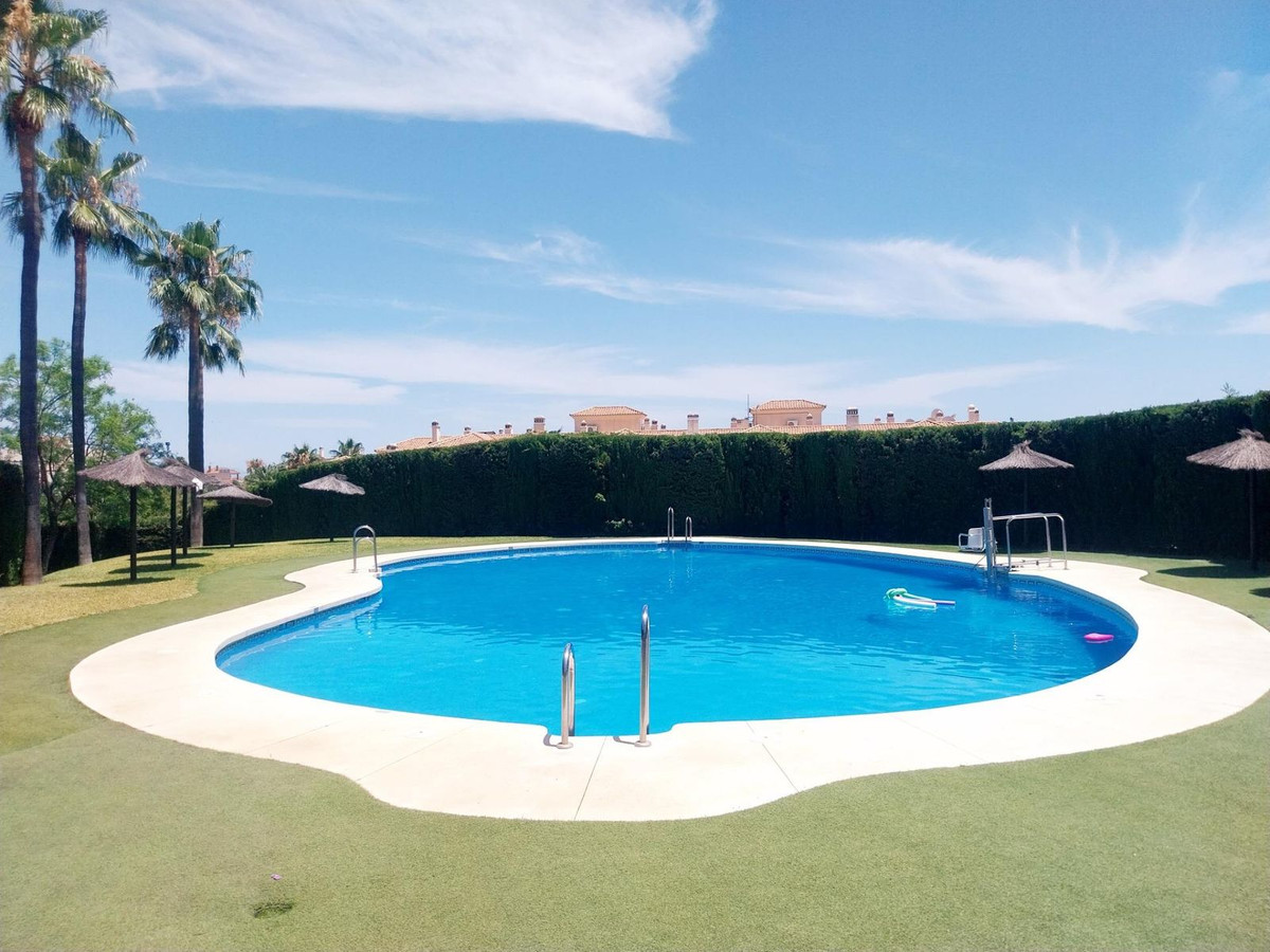 Se vende Apartamento Planta Baja de 2 dormitorios en Costa Del Sol, Málaga, España