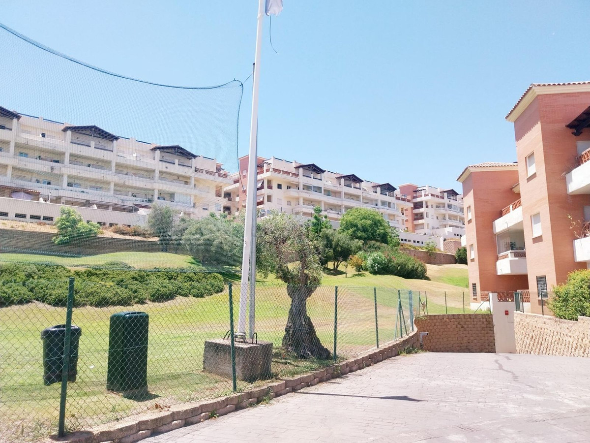Se vende Apartamento Planta Baja de 2 dormitorios en Costa Del Sol, Málaga, España